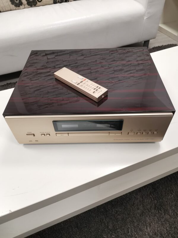 accuphase Dp 720