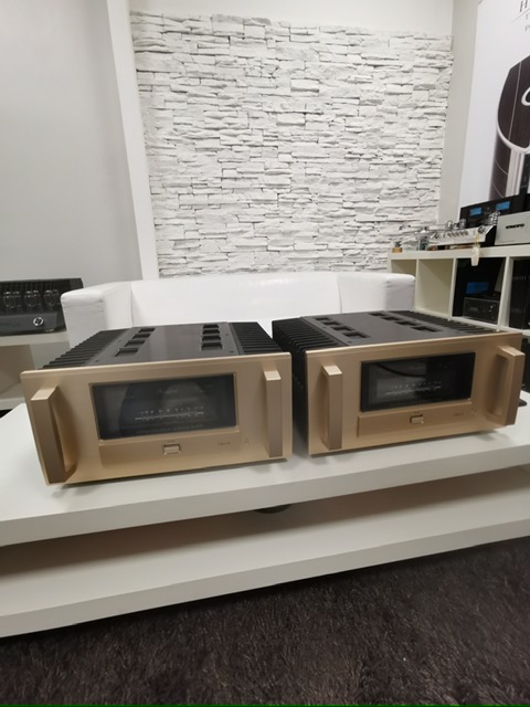 Accuphase A250
