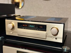 Accuphase C-3900S