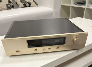 Accuphase C-47